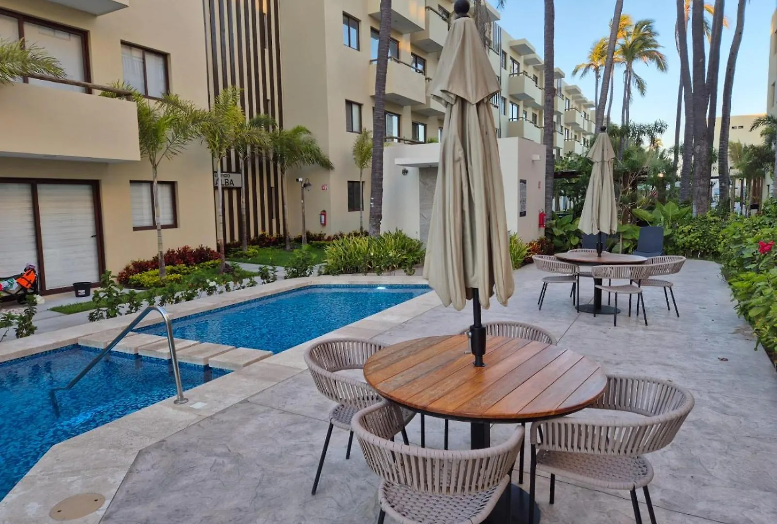 New Oceanfront Apartment Масатлан Мексика