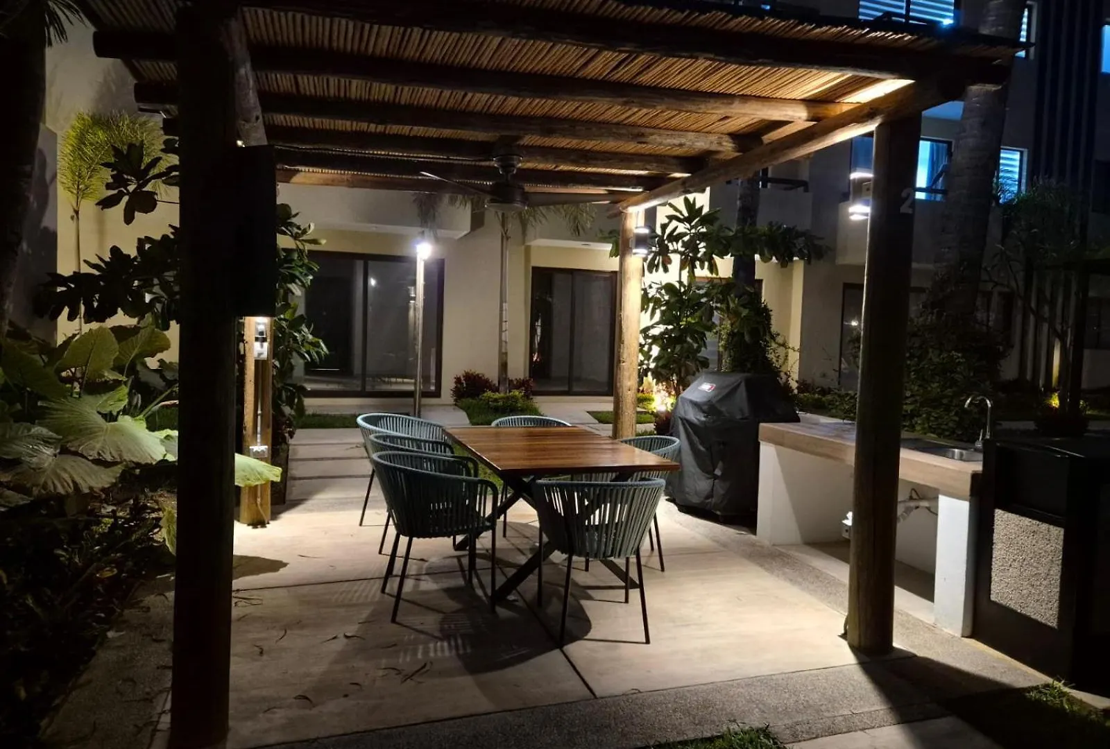 New Oceanfront Apartment Масатлан Мексика