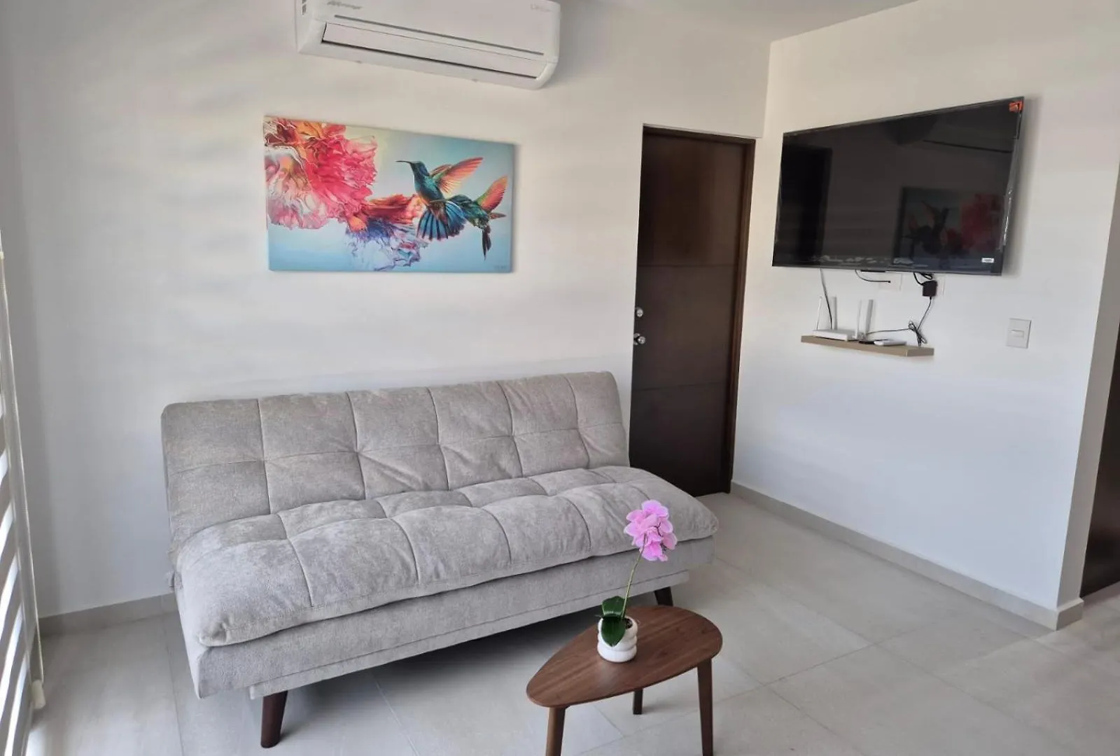 New Oceanfront Apartment Масатлан